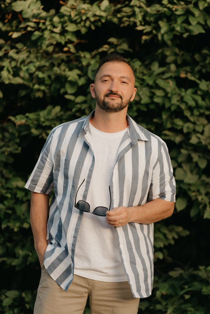 Pracownik firmy produkującej komory normobaryczne – specjalista ds. normobarii